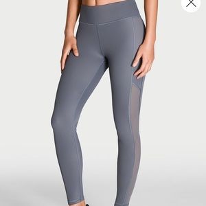 ✨NWT - VS Sport Mesh Legging✨